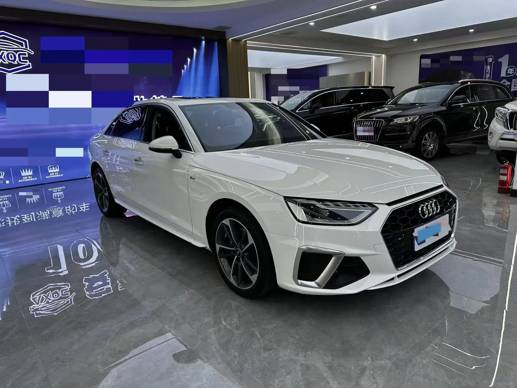 2020 AUDI A4L thumbnail 2