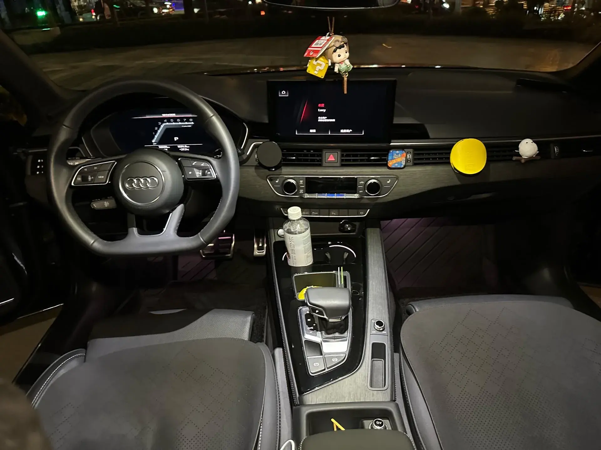 2023 AUDI A4L thumbnail 4