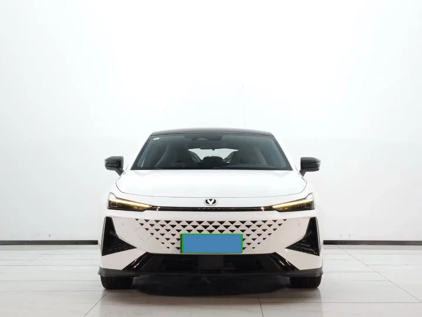 2024 CHANGAN UNI-V thumbnail 2