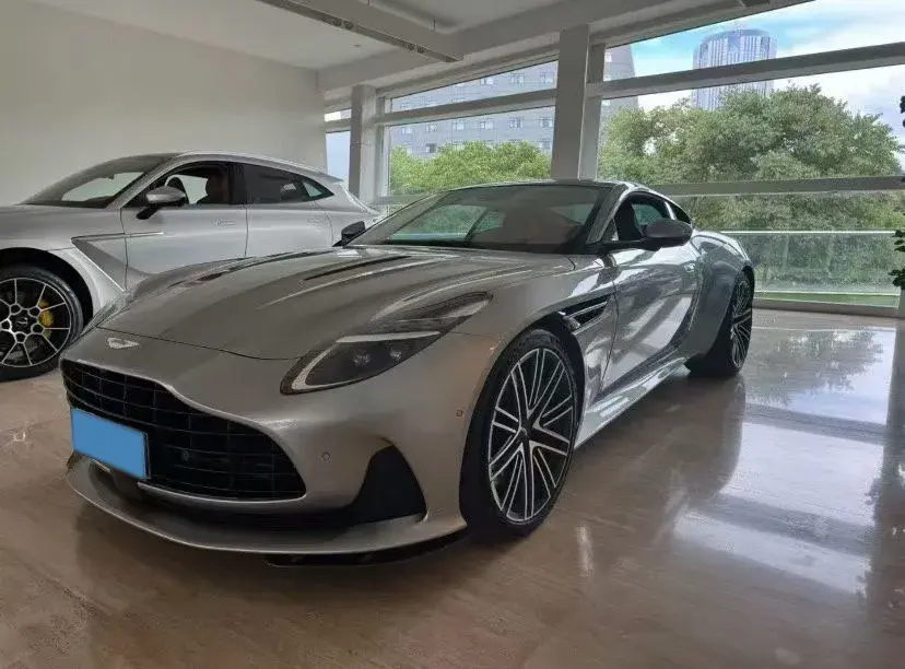 2023 Aston Martin DB12 4.0T 680HP V8 8AT 2023 Aston Martin DB12 4.0T 680HP V8 8AT