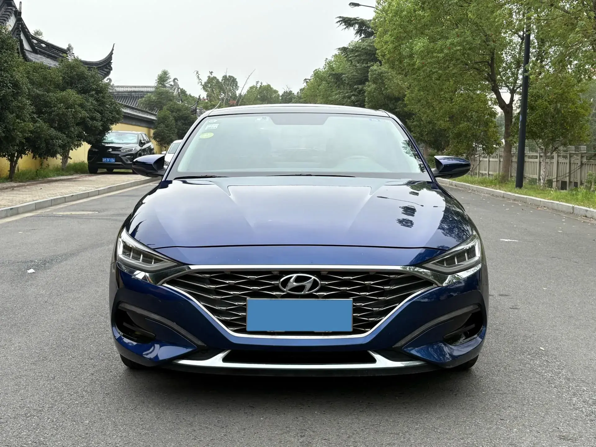 2019 HYUNDAI LA thumbnail 3