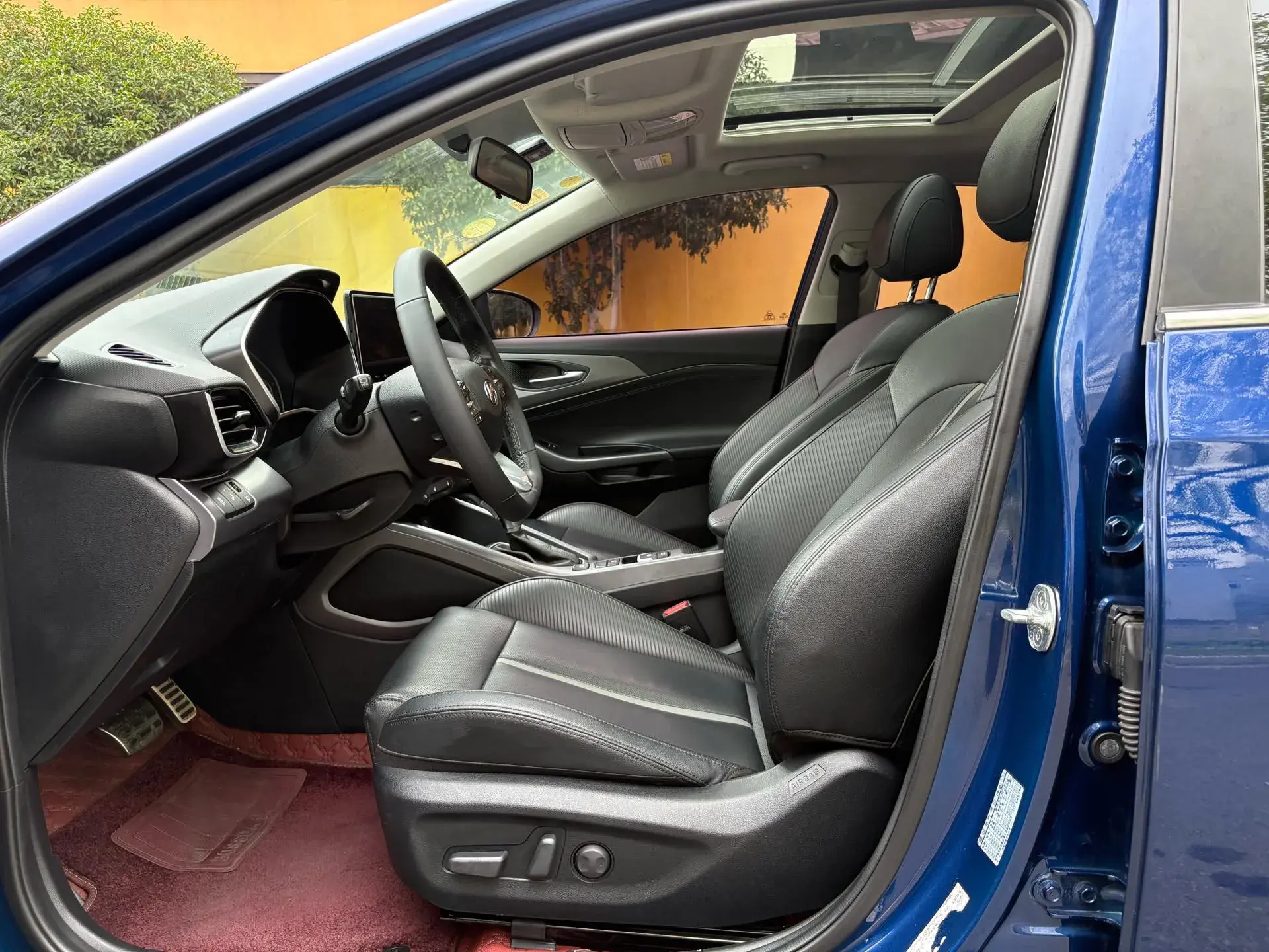 2019 HYUNDAI LA thumbnail 4