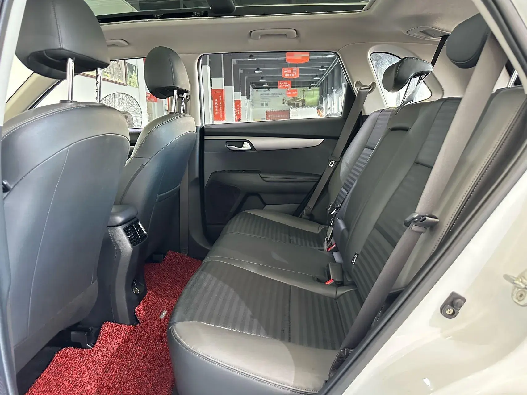 2018 KIA SPORTAGE thumbnail 4