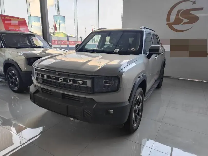 2025 JETOUR FREEMAN view 1