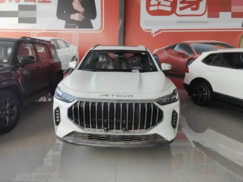 2025 JETOUR X70 thumbnail 2