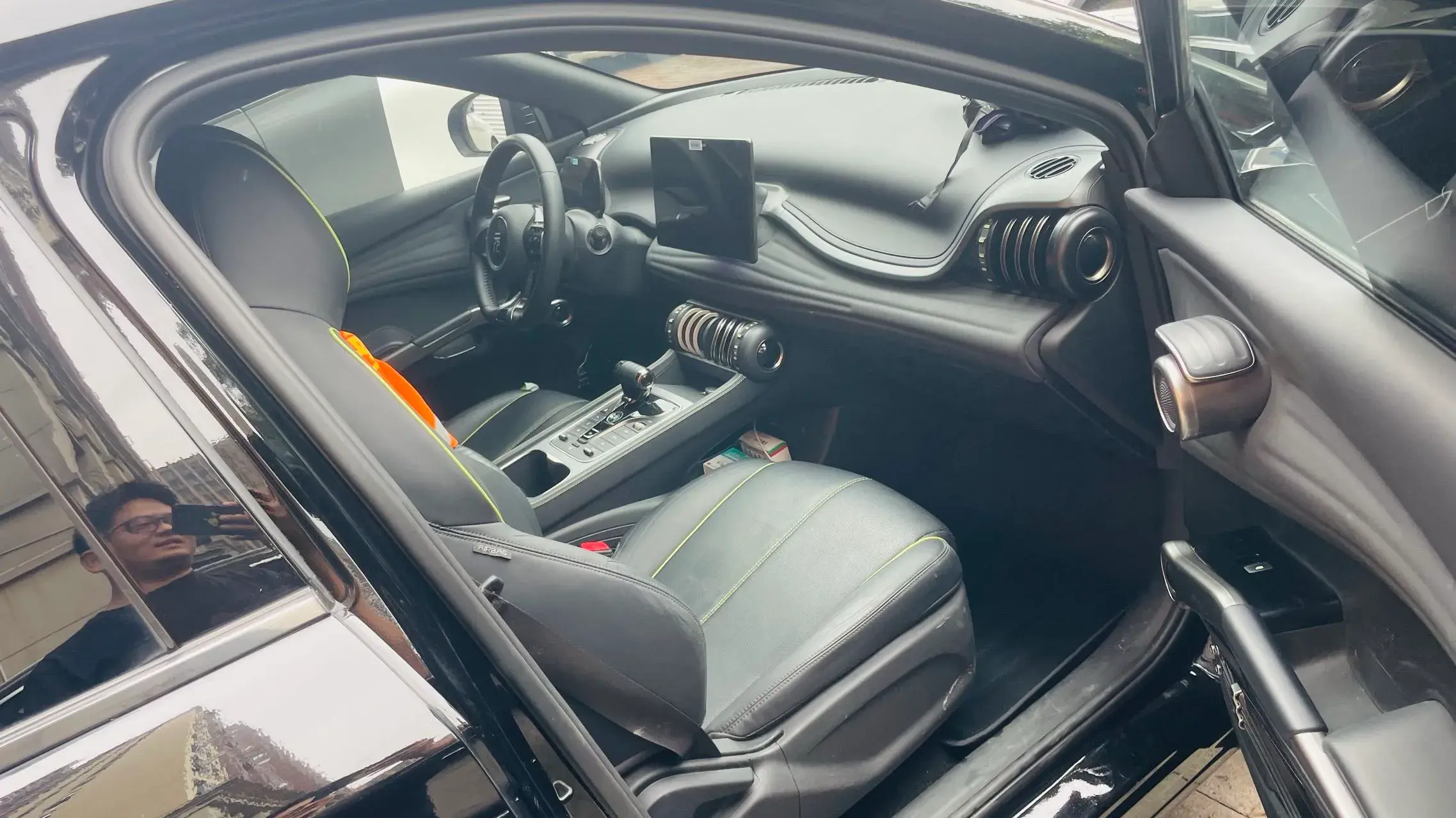 2024 BYD YUAN thumbnail 4