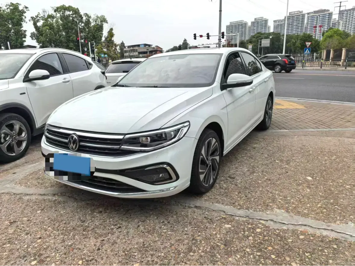 2024 VOLKSWAGEN BORA view 1