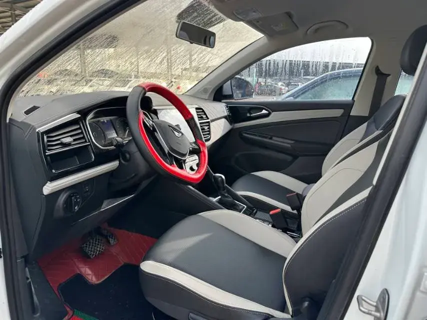 2024 JETTA VS5 thumbnail 4