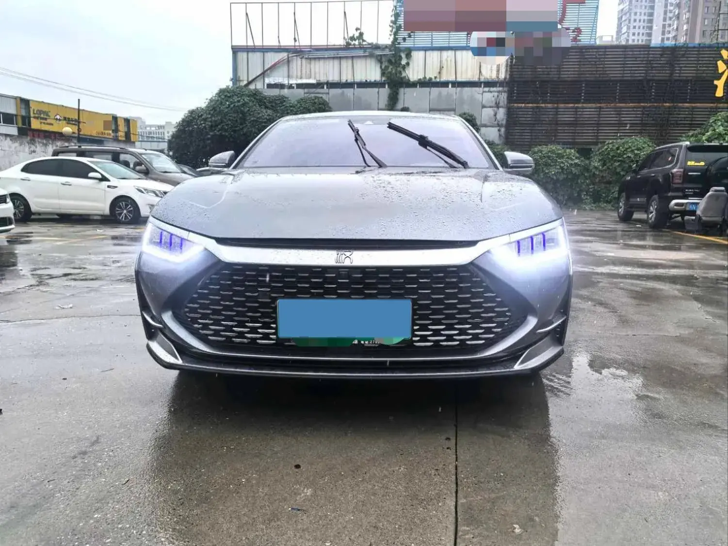 2020 BYD HAN thumbnail 3