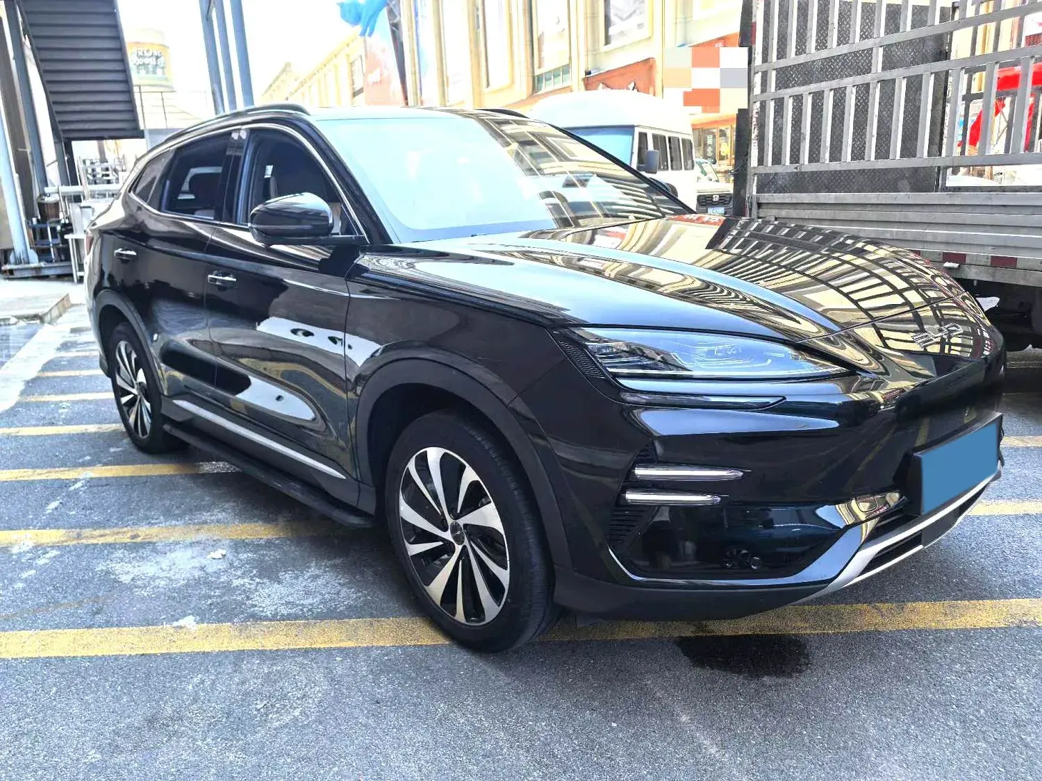 2023 BYD SONG thumbnail 3