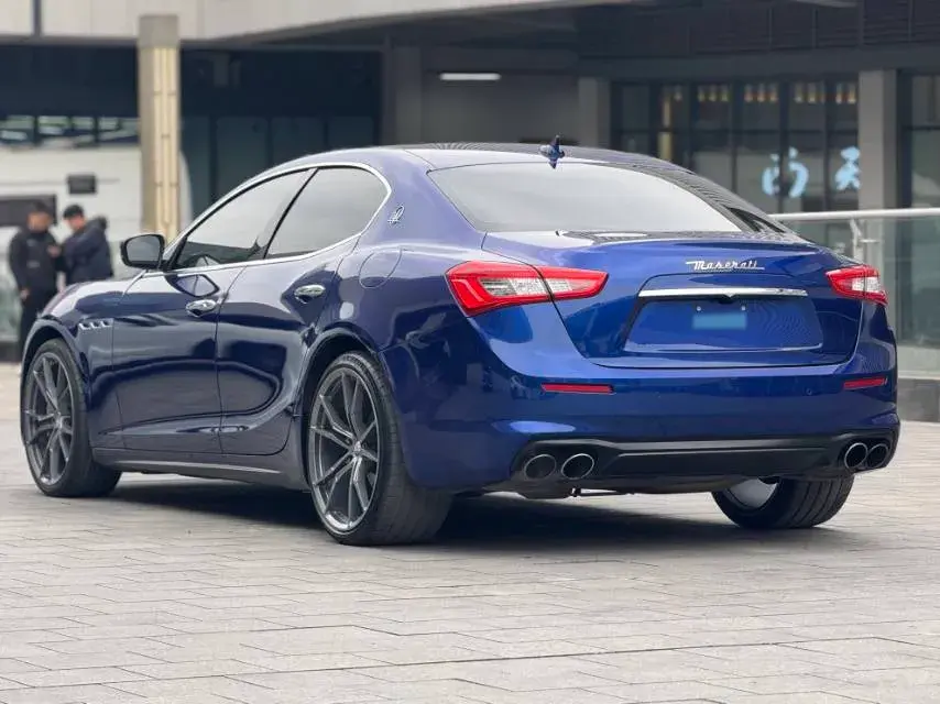 2018 MASERATI GHIBLI thumbnail 3