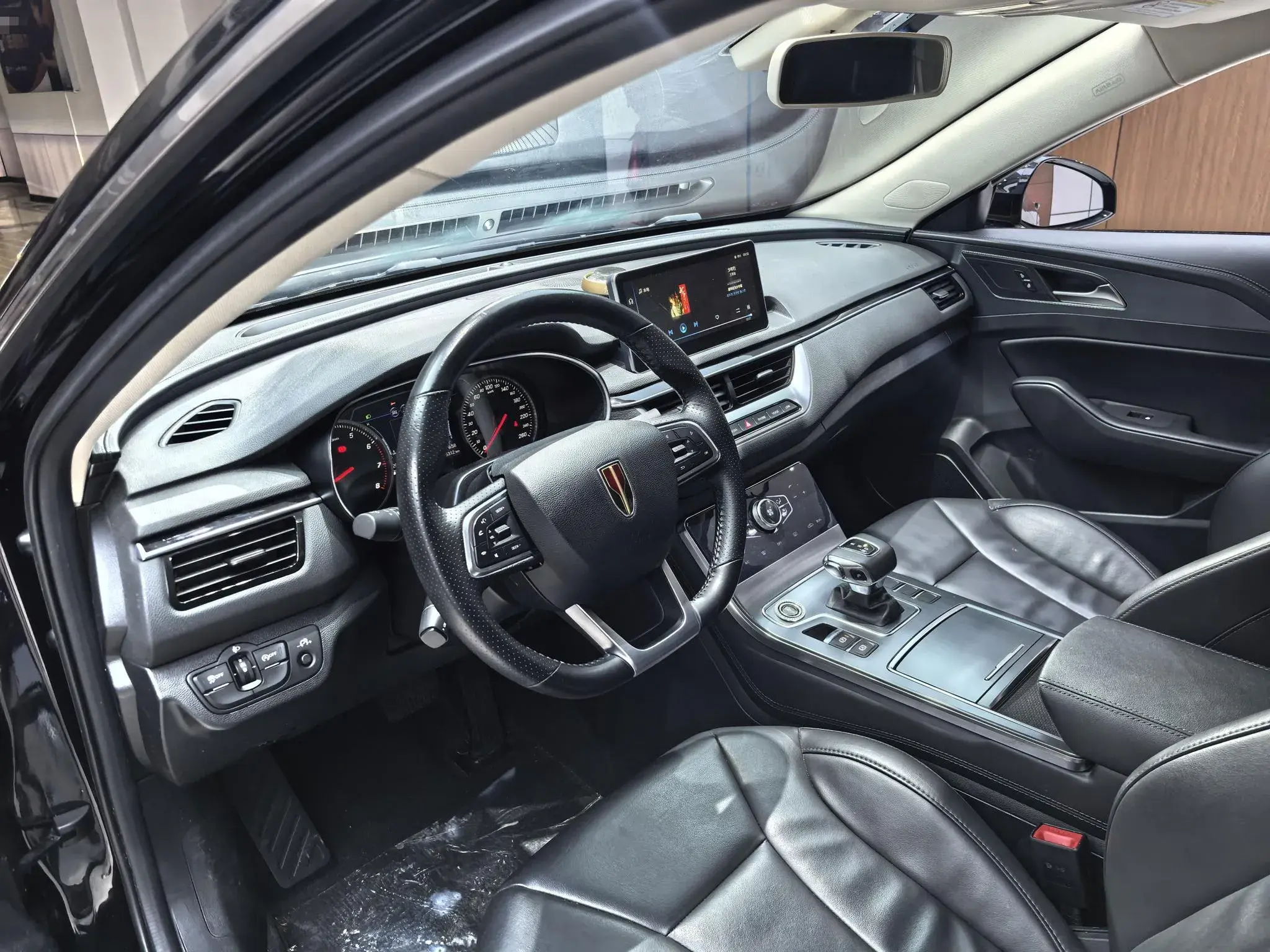 2020 HONGQI H5 thumbnail 4