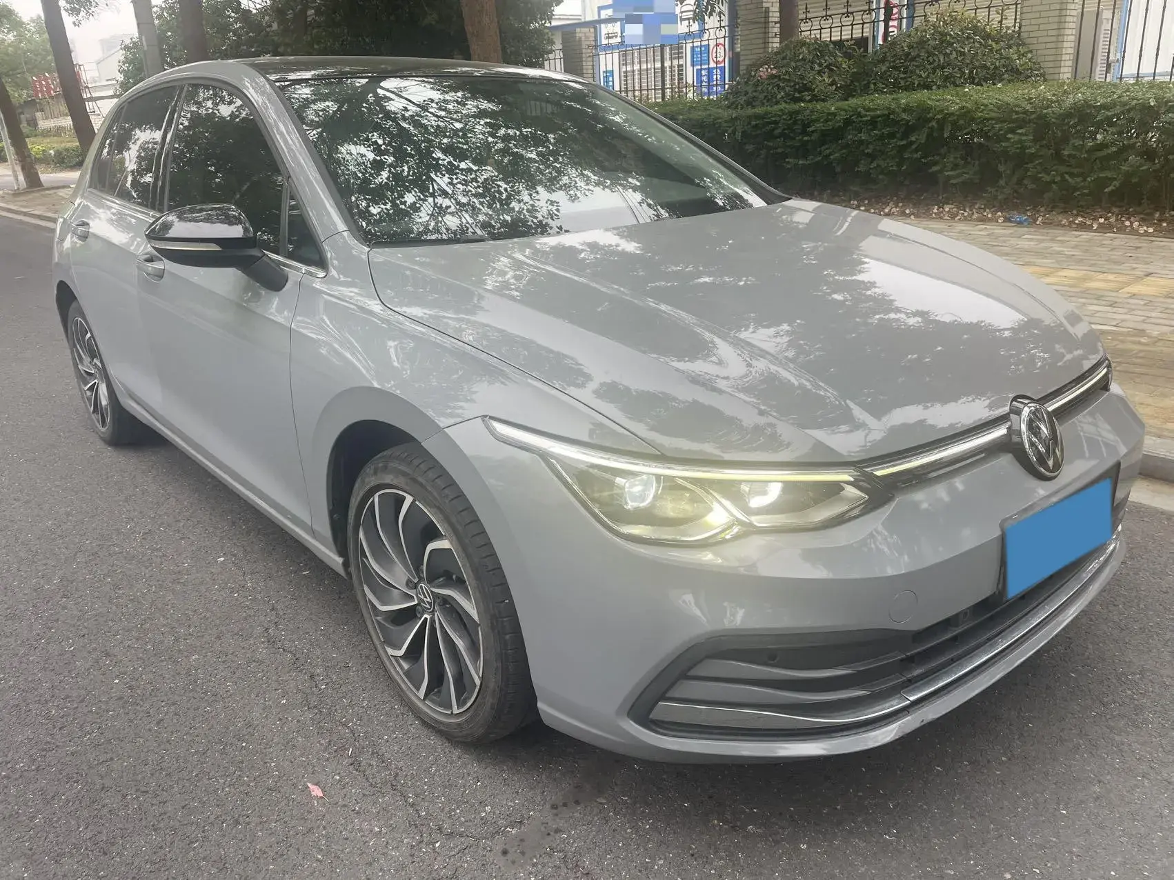 2021 VOLKSWAGEN GOLF thumbnail 3