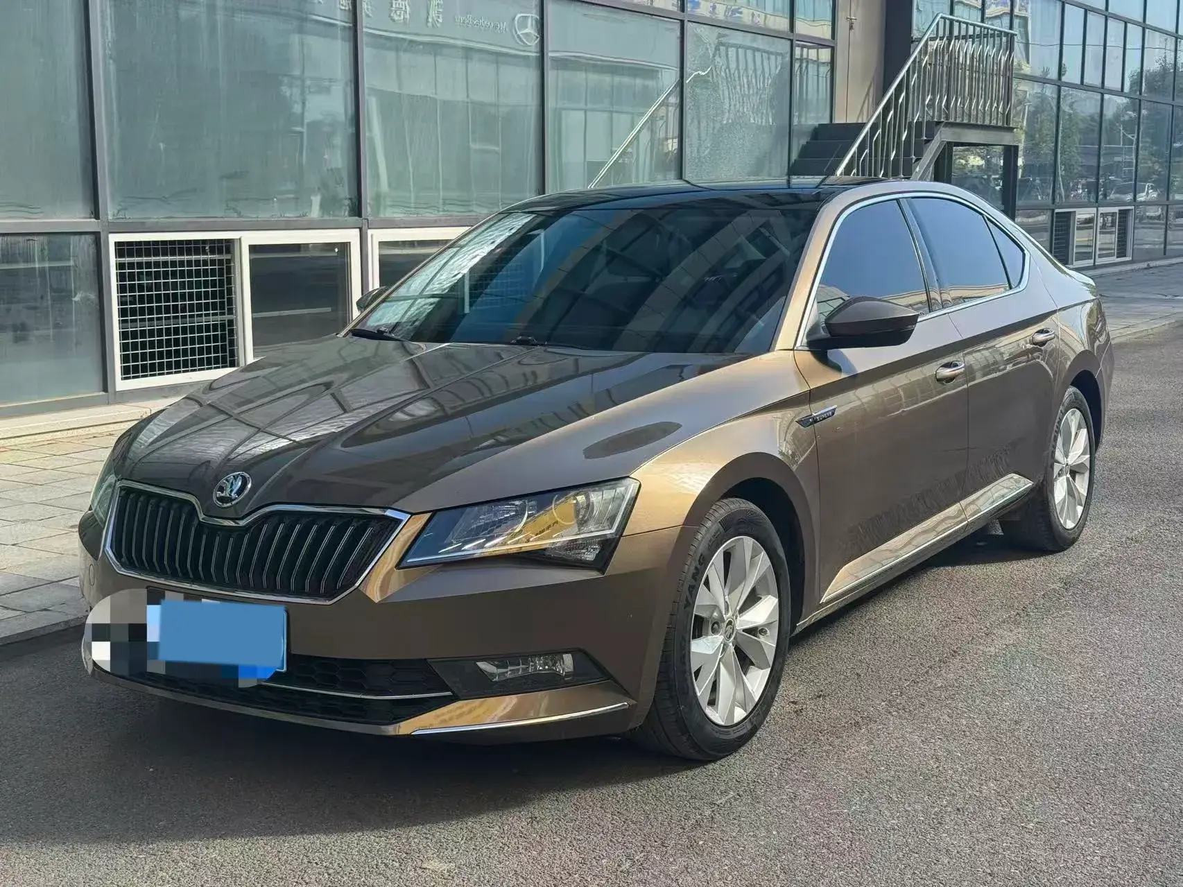 2016 SKODA SUPERB view 1