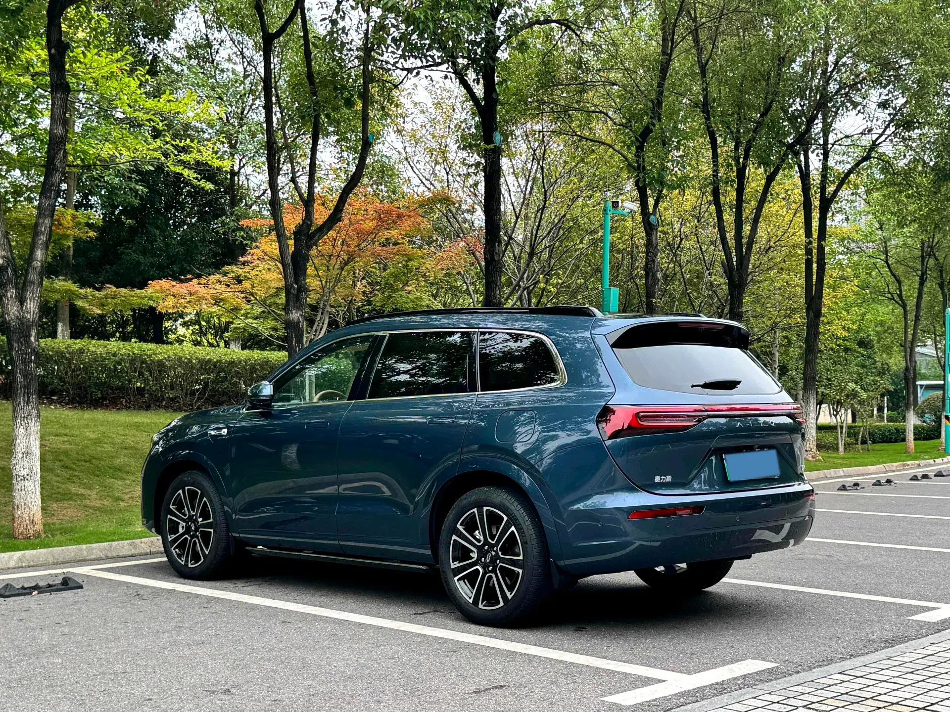 2024 AITO AITO thumbnail 4