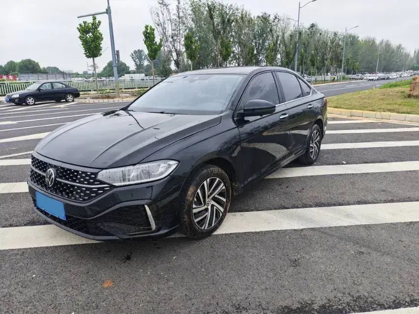 2023 VOLKSWAGEN LAVIDA view 1