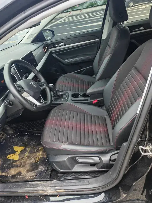 2023 VOLKSWAGEN LAVIDA thumbnail 4