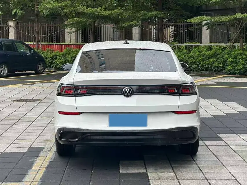 2022 VOLKSWAGEN LAMANDO thumbnail 2