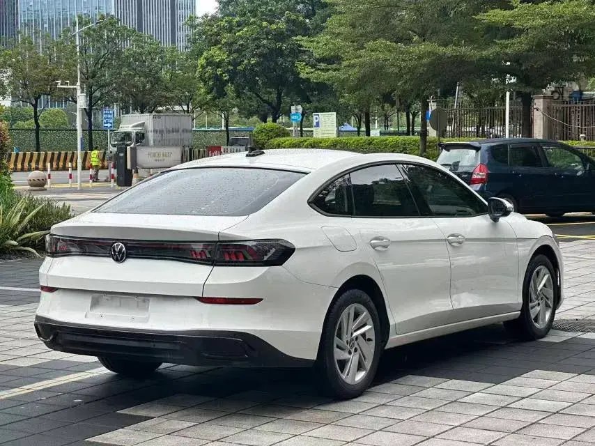 2022 VOLKSWAGEN LAMANDO thumbnail 4