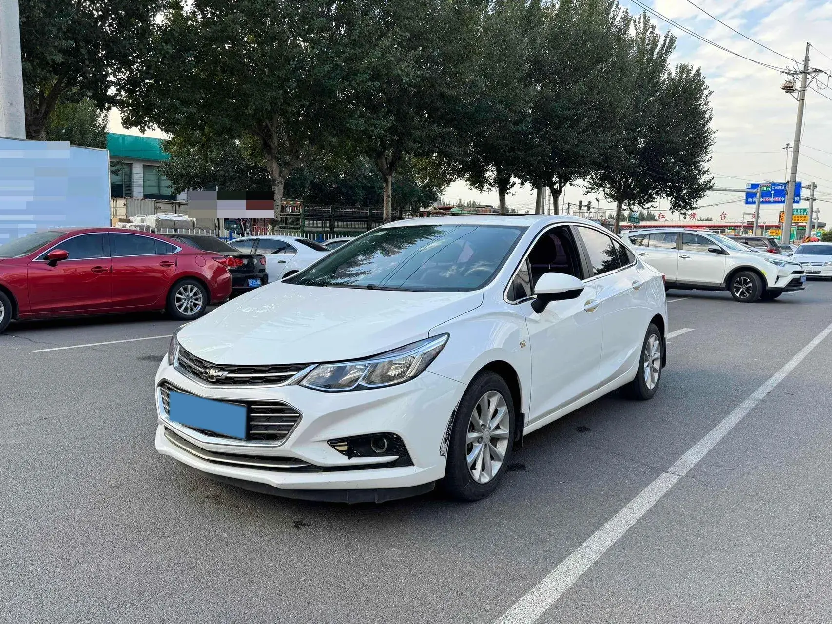 2017 CHEVROLET CRUZE view 1