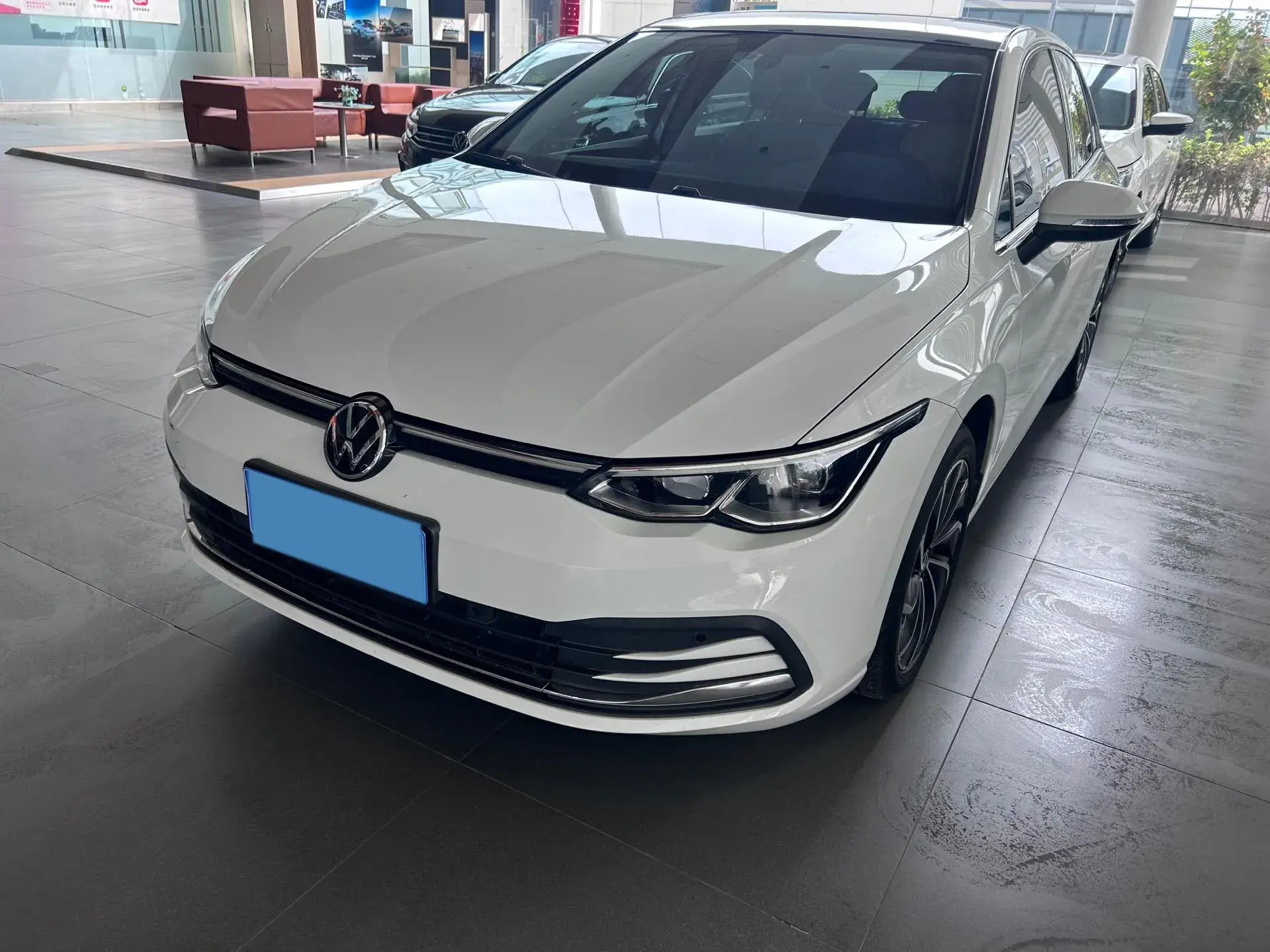 2021 VOLKSWAGEN GOLF view 1