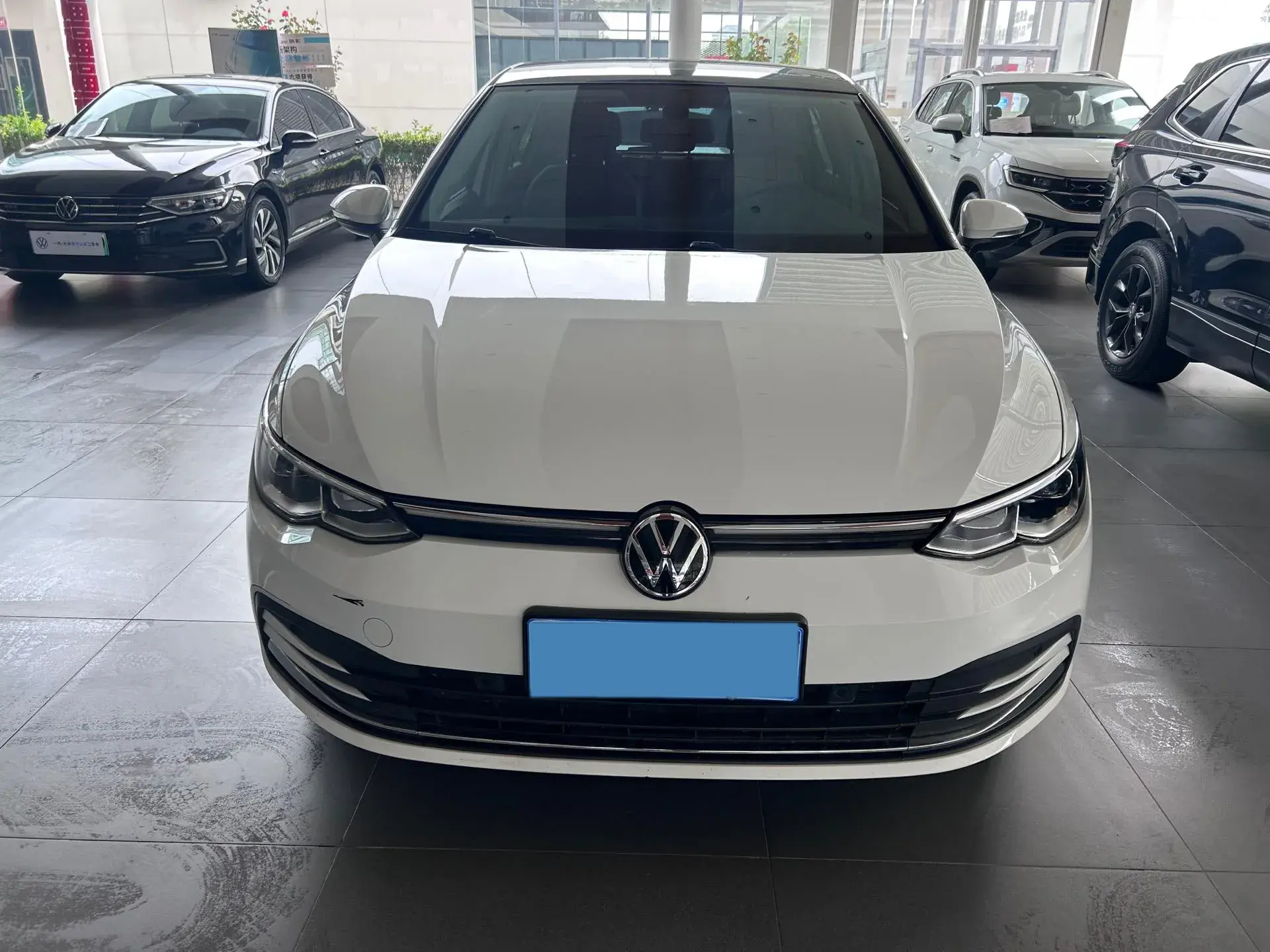 2021 VOLKSWAGEN GOLF thumbnail 2