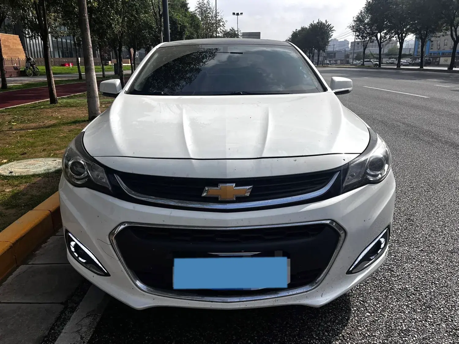 2018 CHEVROLET MALIBU thumbnail 2