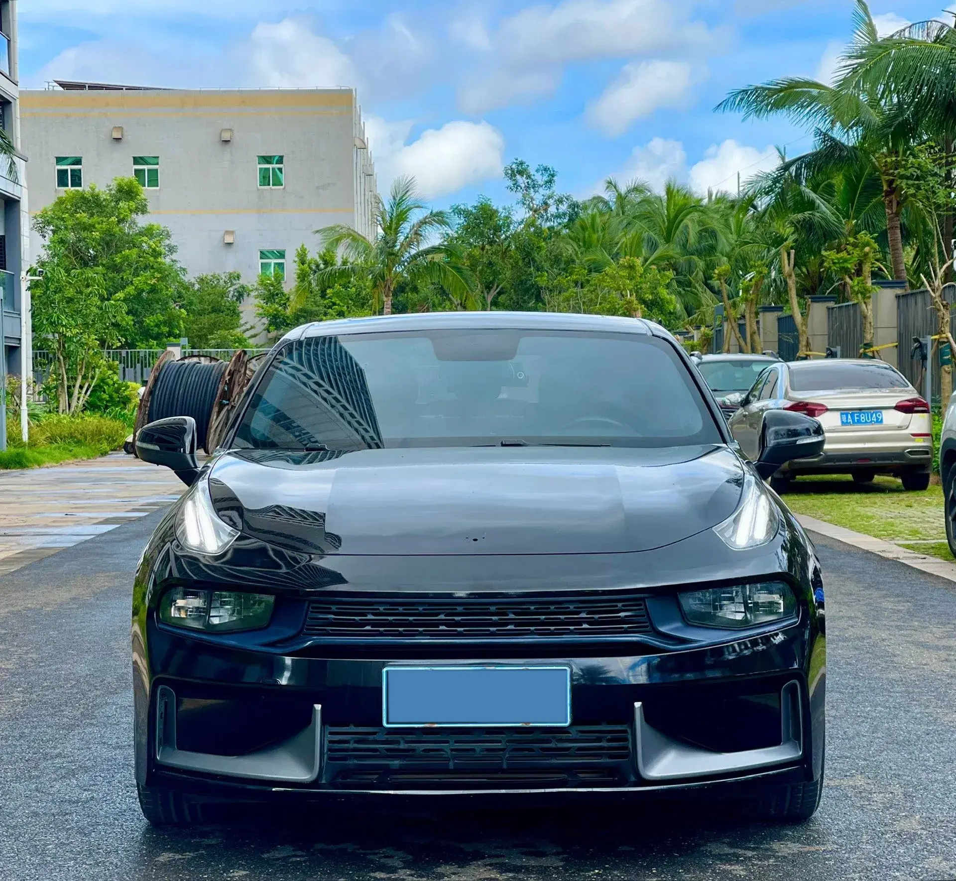 2019 LYNK&CO 03 thumbnail 2