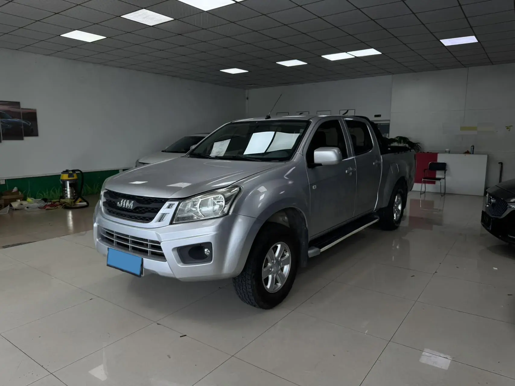 2018 ISUZU JIM view 1