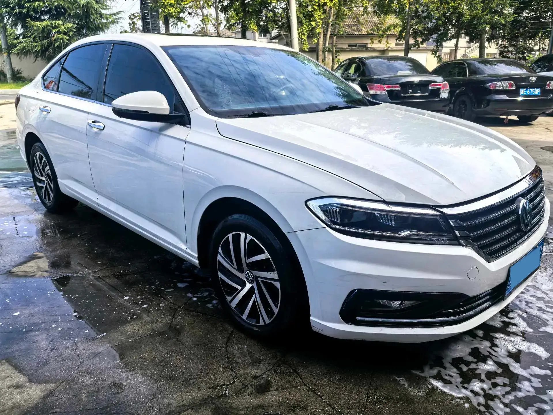 2022 VOLKSWAGEN LAVIDA thumbnail 3