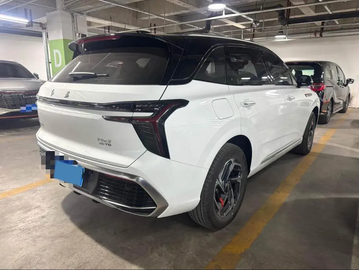 2024 HONGQI HS3 thumbnail 4