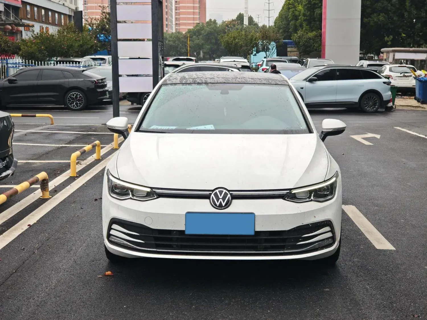 2021 VOLKSWAGEN GOLF thumbnail 2