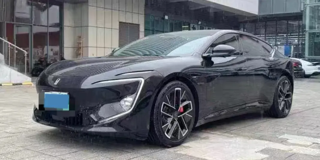 2025 AVATR 12 view 1