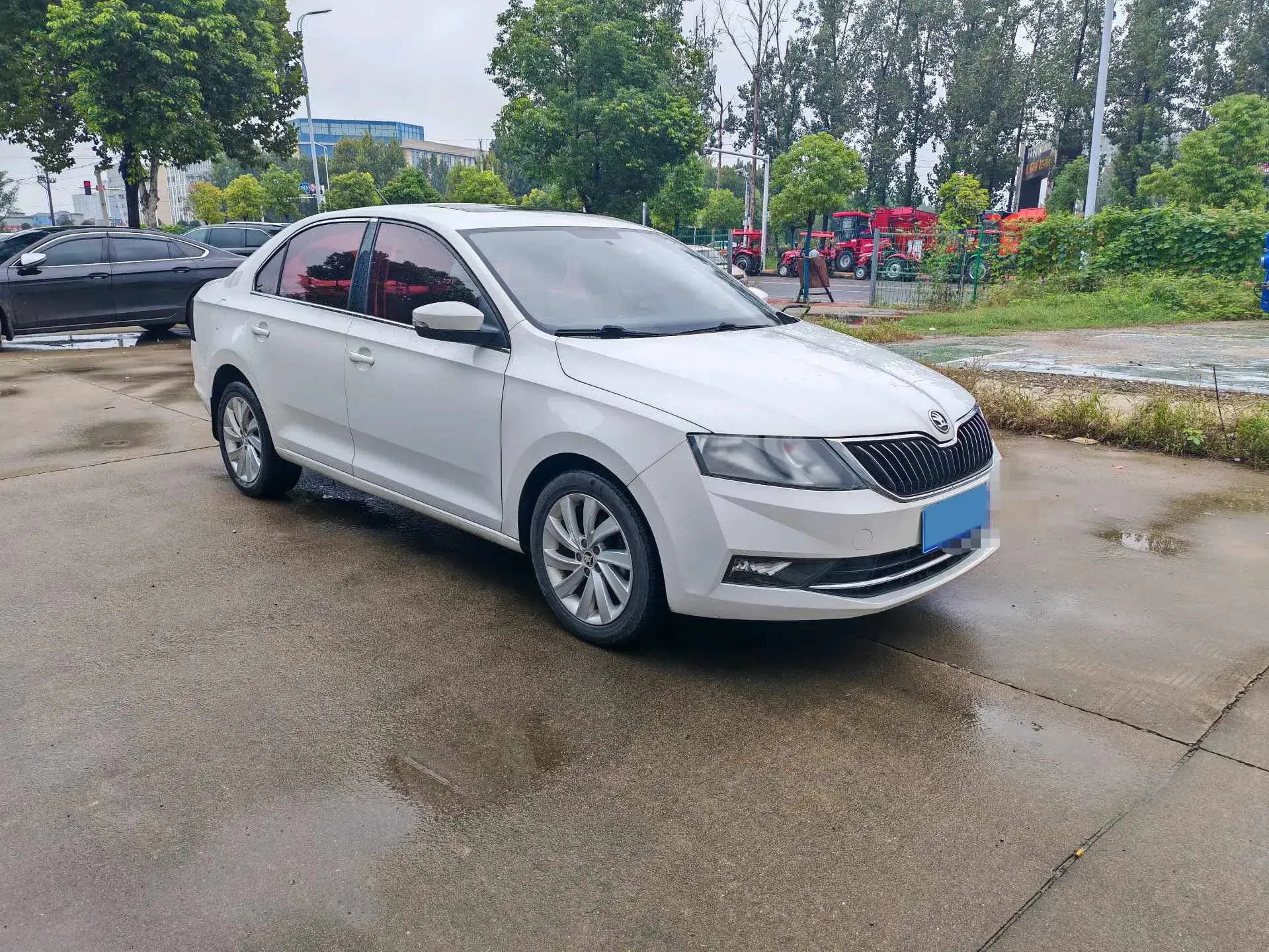 2018 SKODA RAPID thumbnail 3