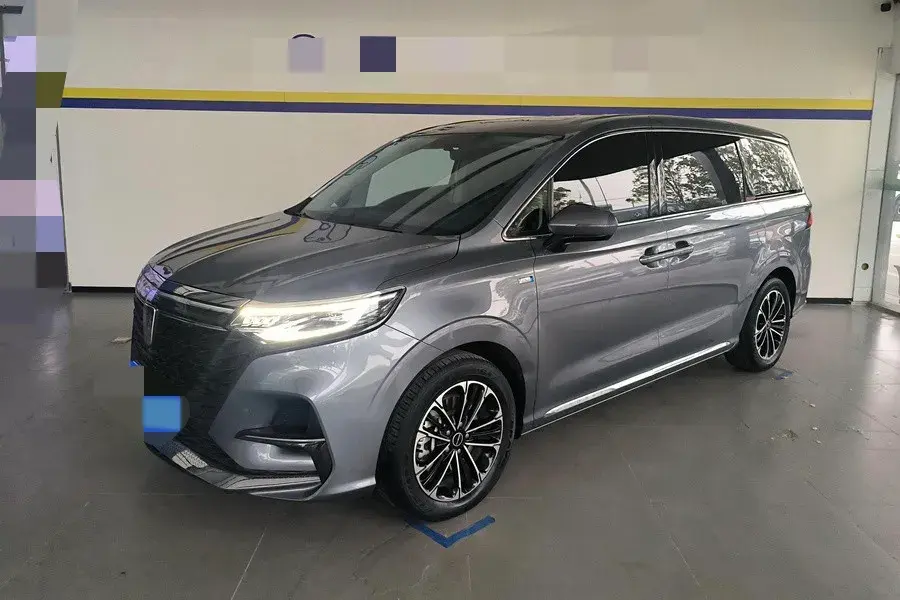 2022 ROEWE IMAX8 view 1