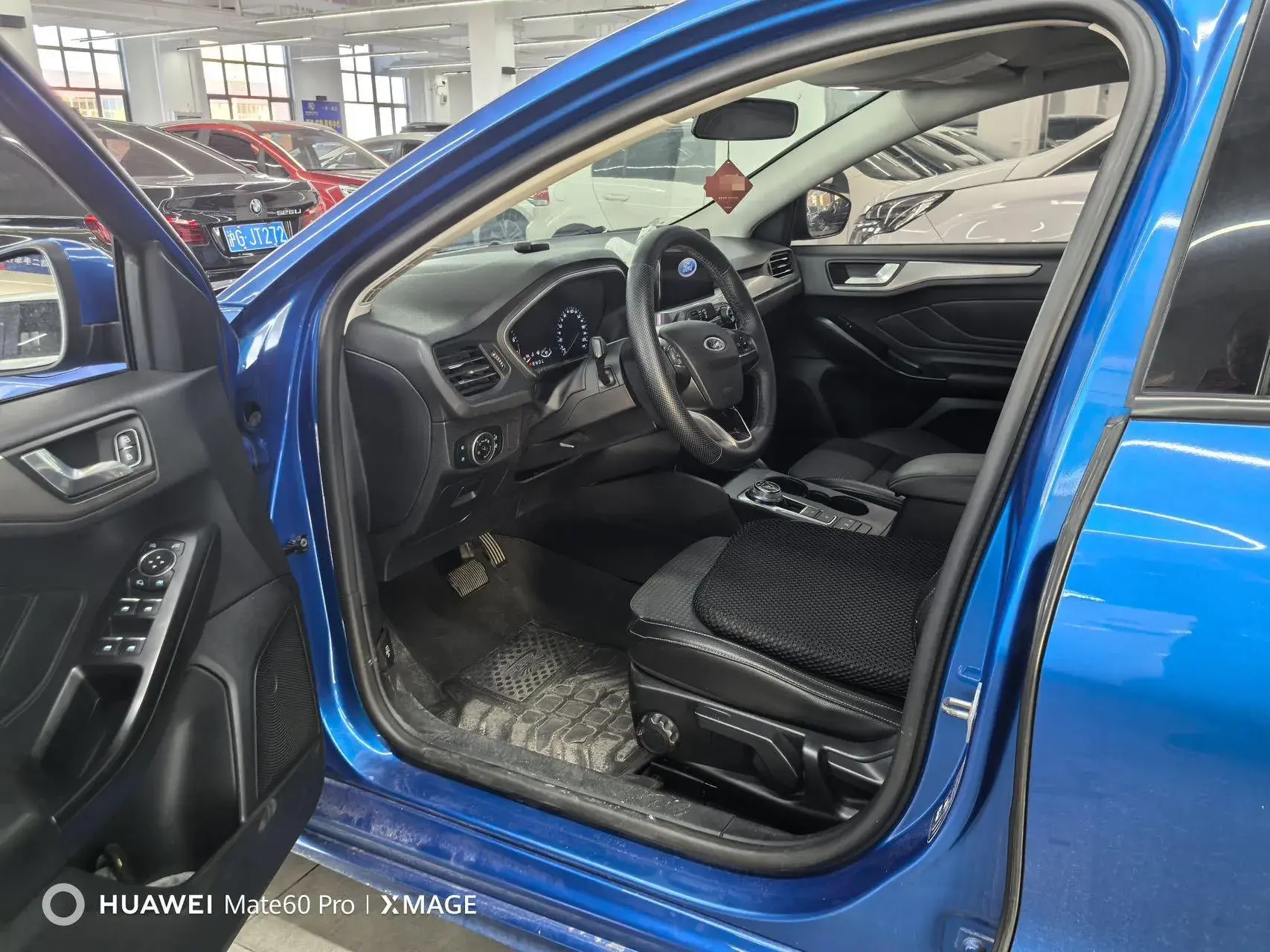 2020 FORD FOCUS thumbnail 4