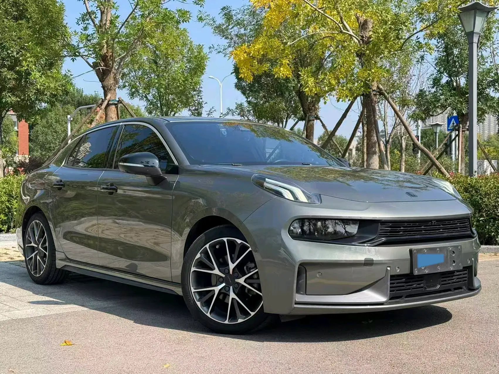 2021 LYNK&CO 03 thumbnail 3