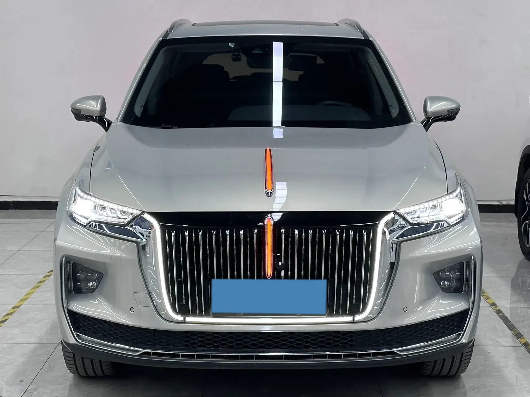 2022 HONGQI HS5 thumbnail 2