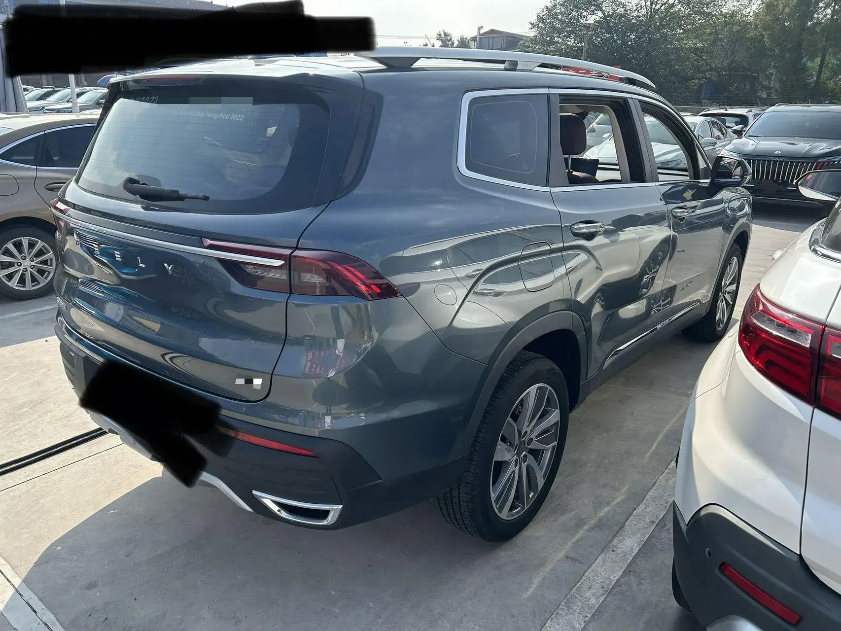 2022 GEELY OKAVANGO thumbnail 4