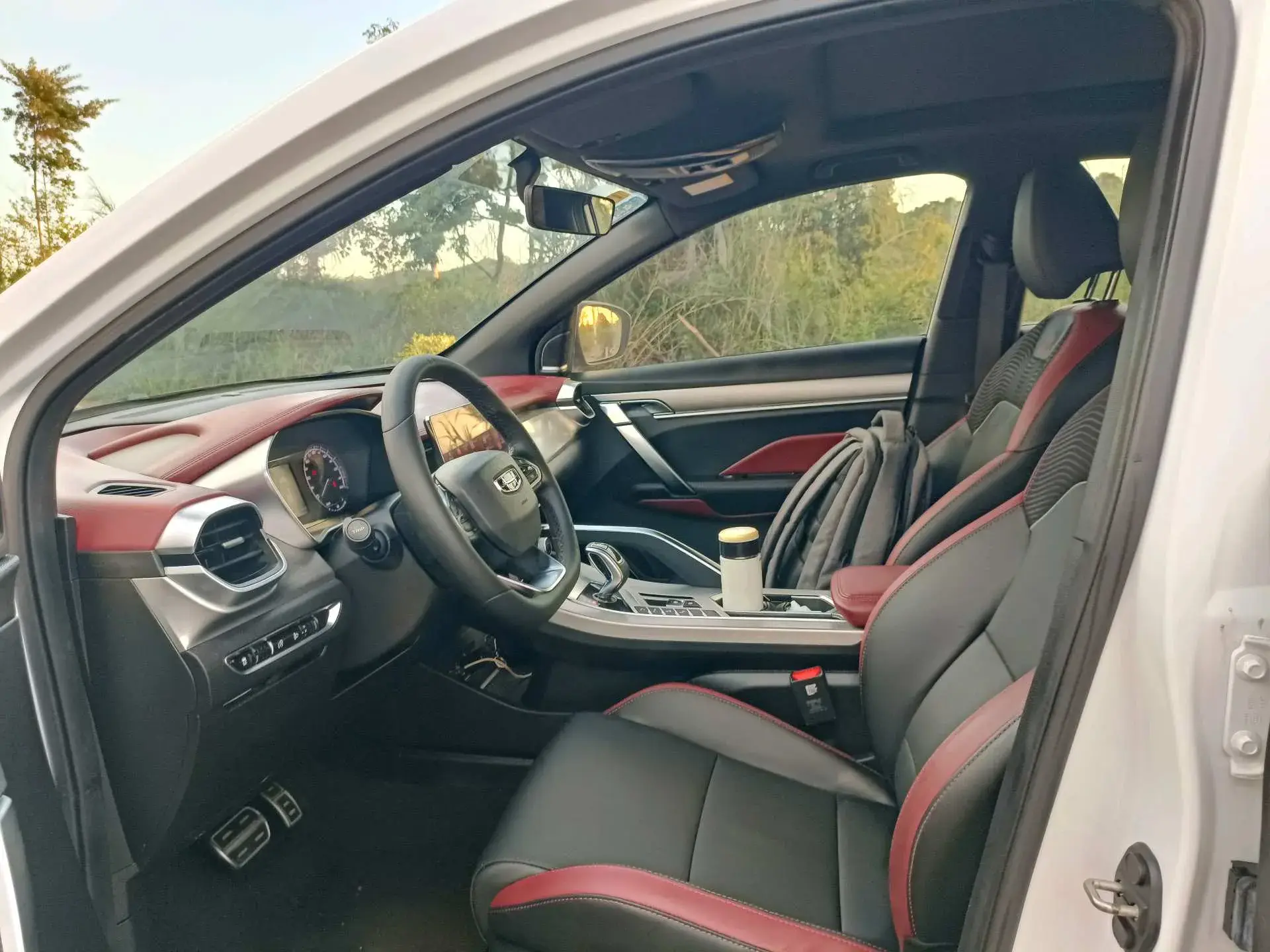 2020 GEELY COOLRAY thumbnail 4