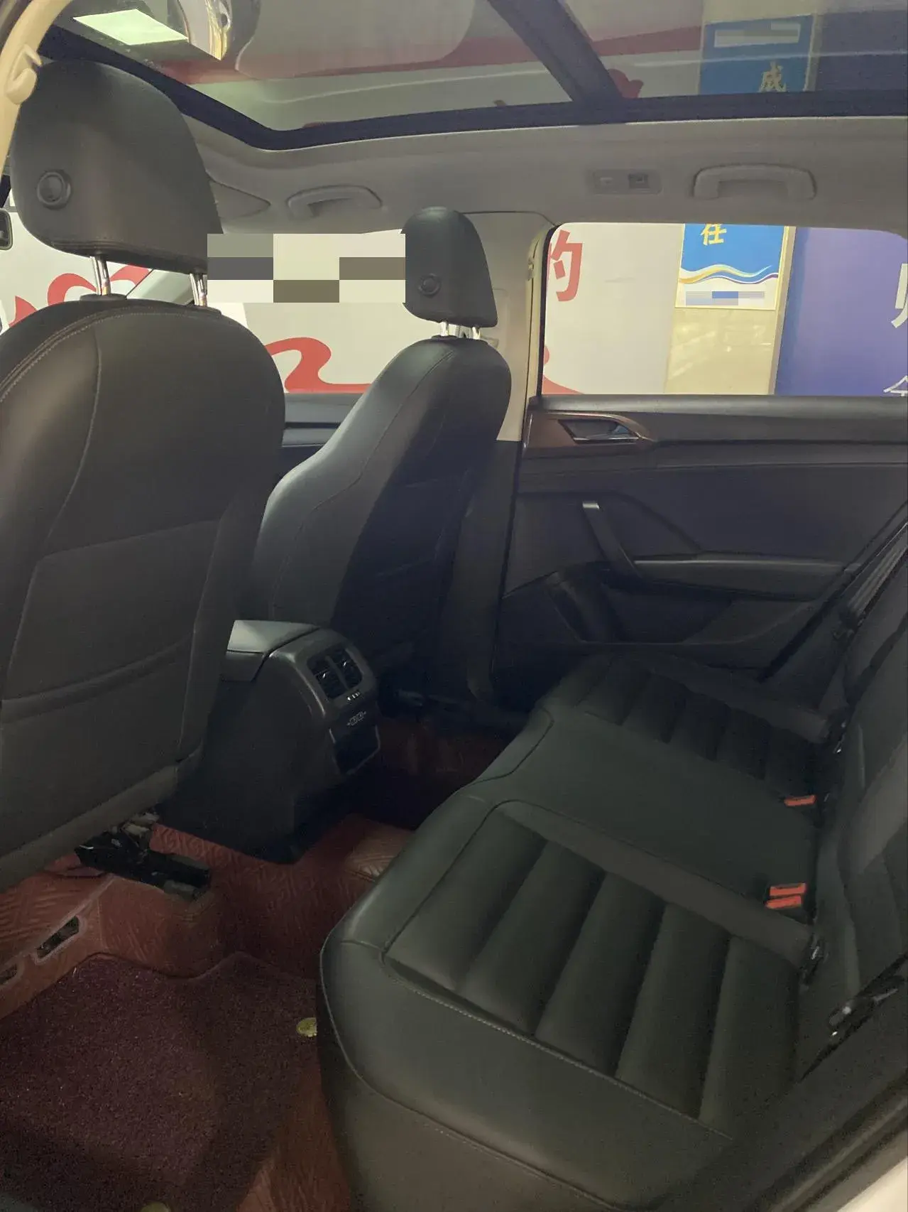 2019 VOLKSWAGEN THARU thumbnail 4