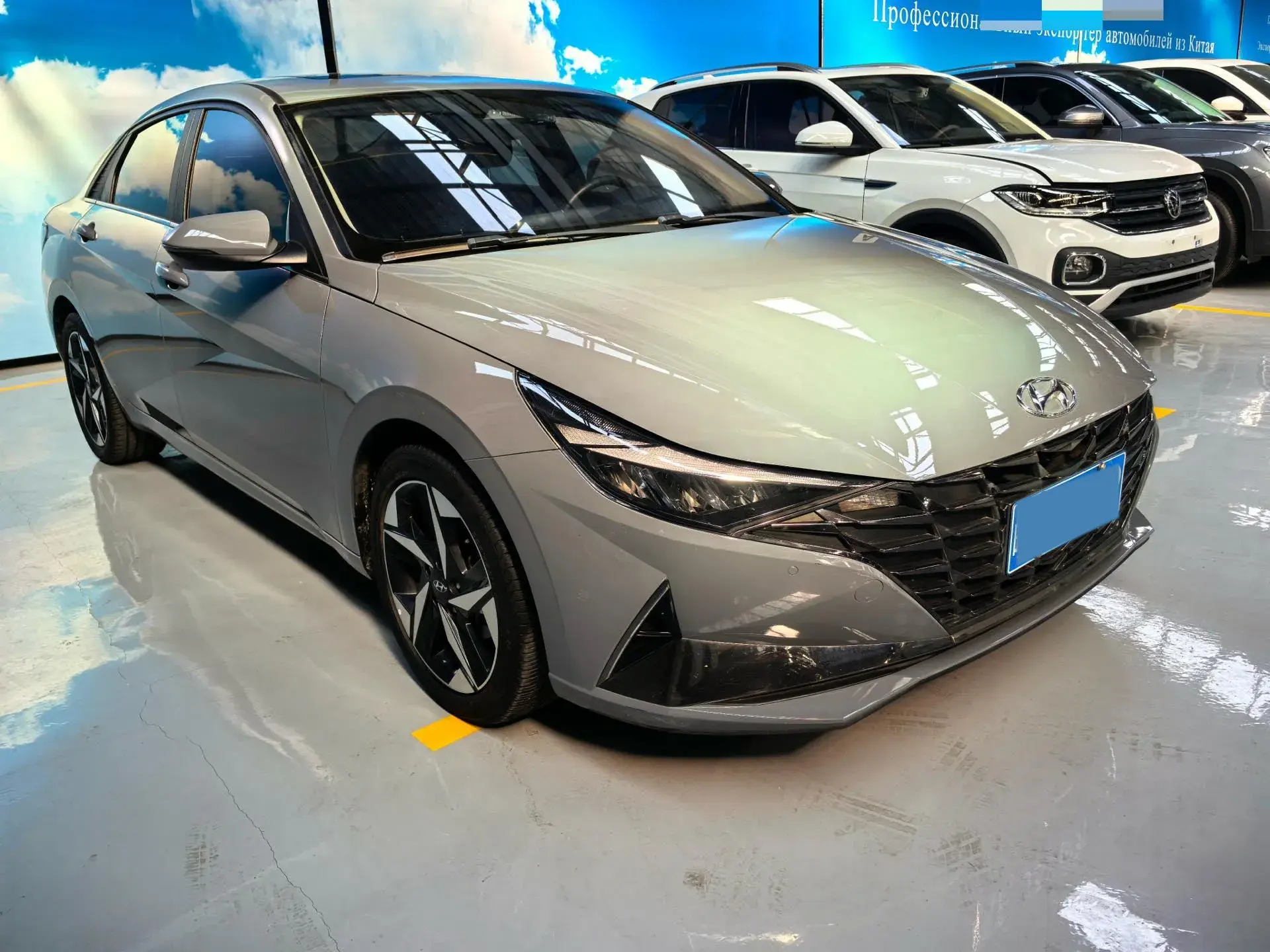 2022 HYUNDAI ELANTRA thumbnail 3