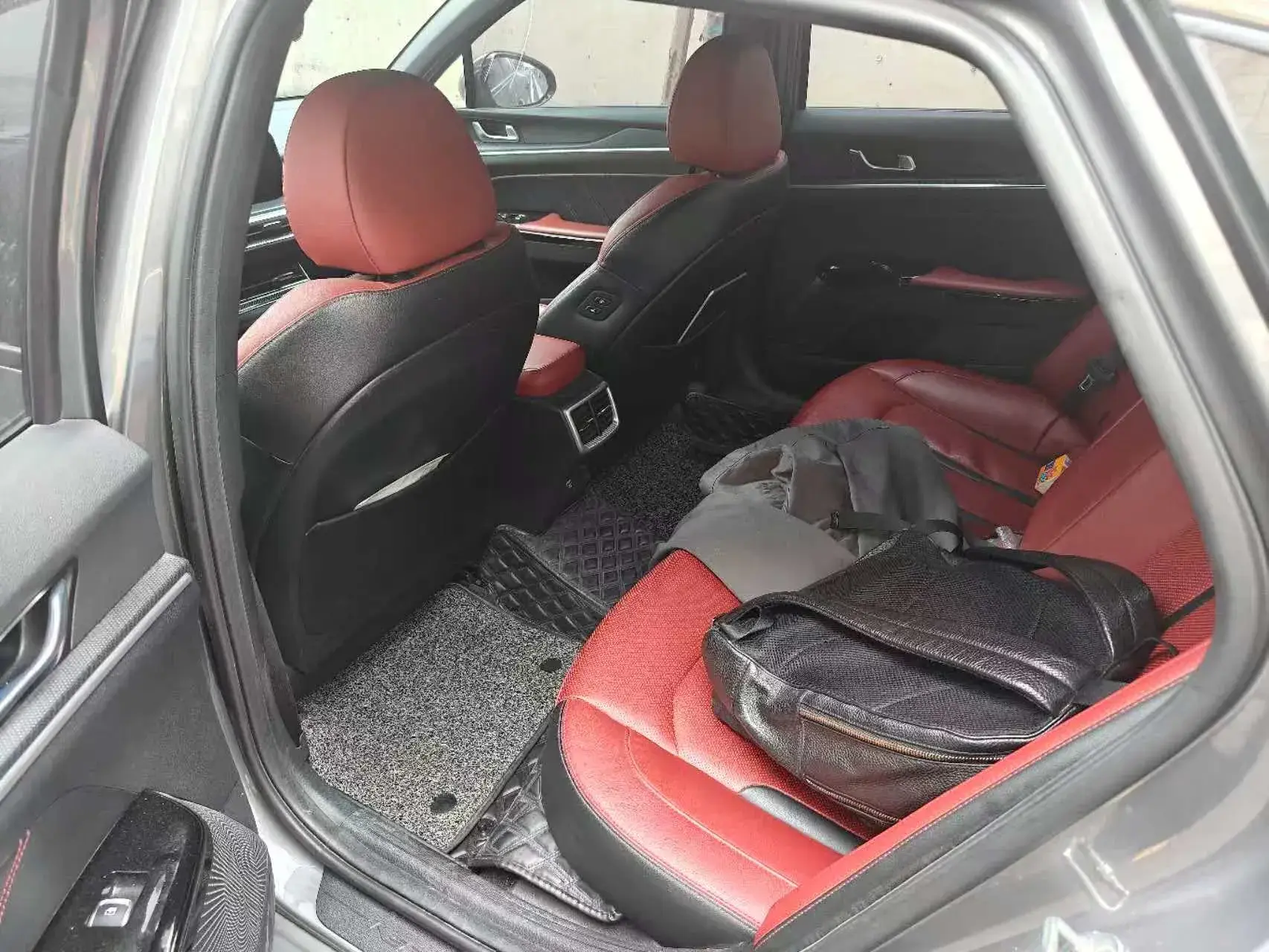 2020 KIA K5 thumbnail 4