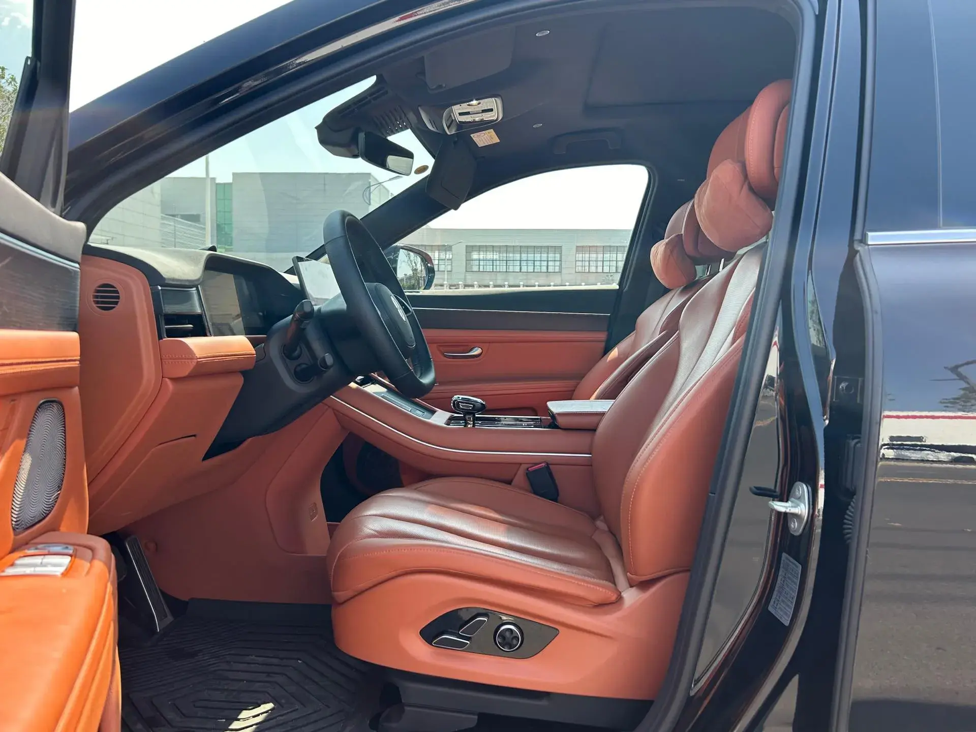 2024 AITO AITO thumbnail 3