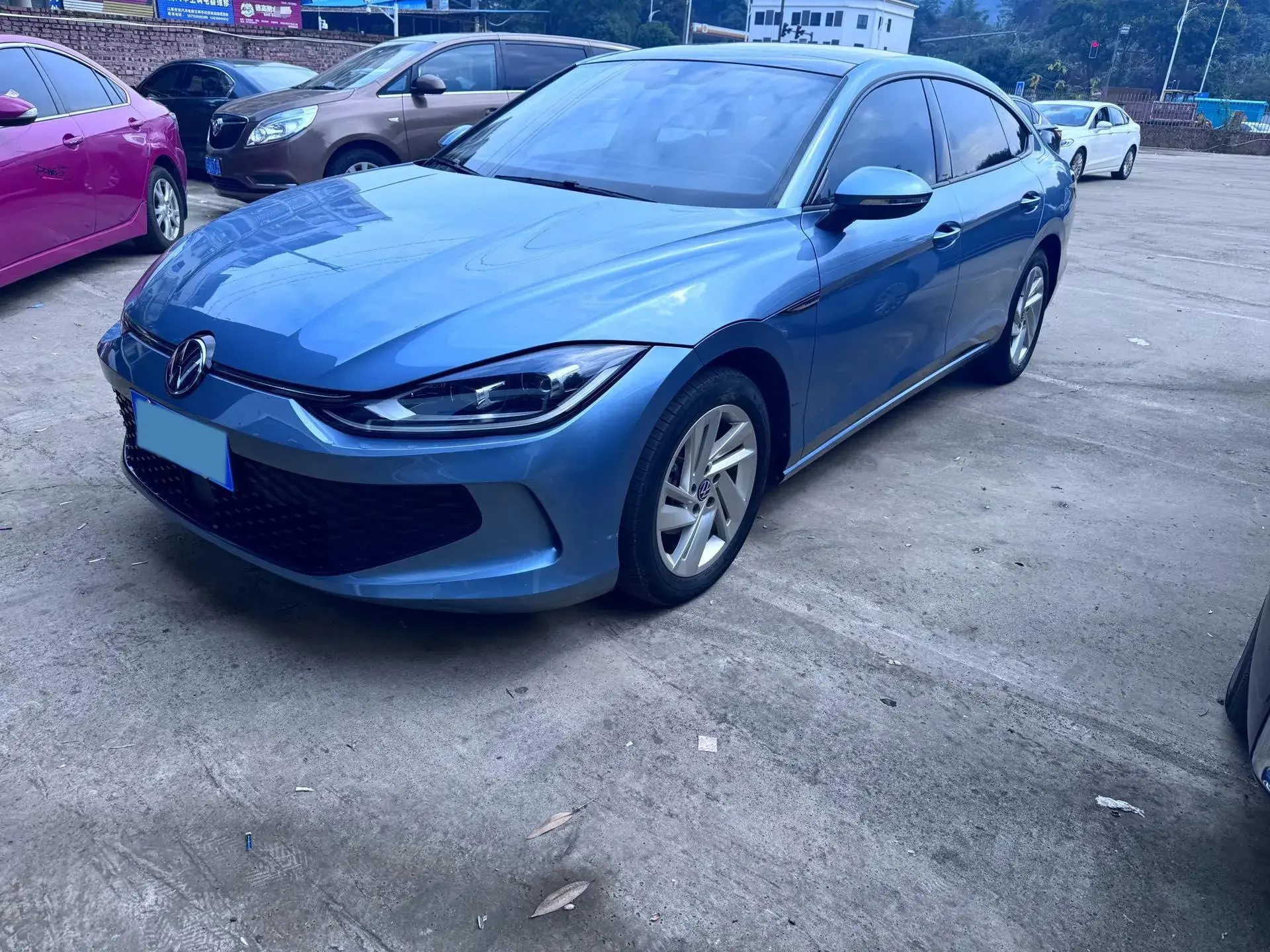 2022 VOLKSWAGEN LAMANDO view 1