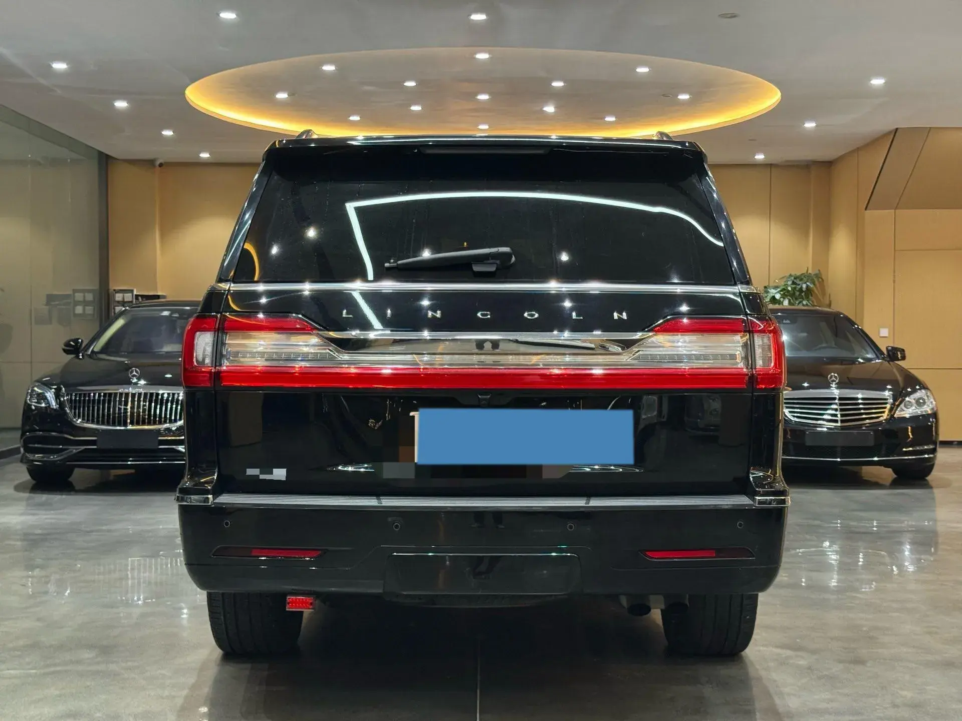 2018 LINCOLN NAVIGATOR thumbnail 3