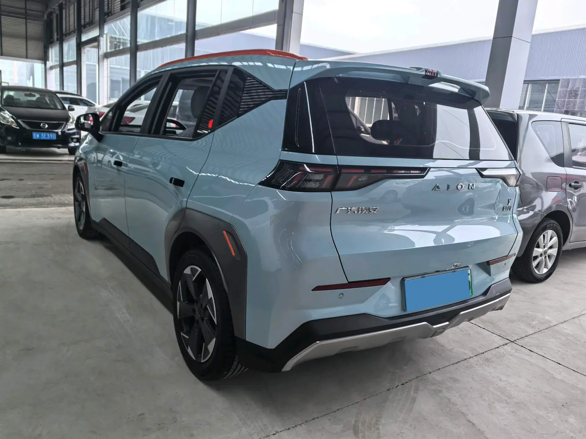 2021 AION Y thumbnail 4