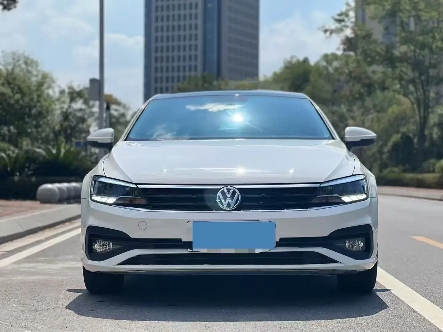 2019 VOLKSWAGEN LAMANDO thumbnail 2
