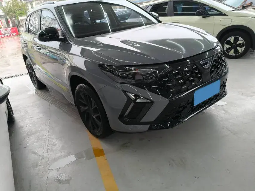 2024 JETTA VS5 thumbnail 3