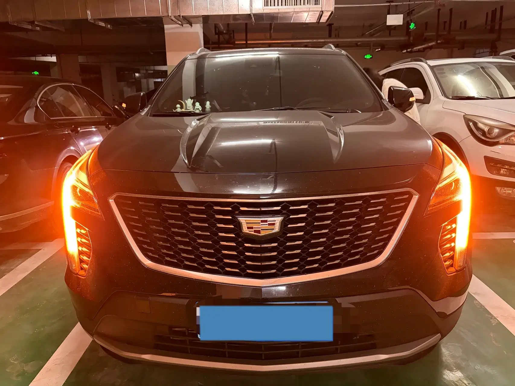 2022 CADILLAC XT4 thumbnail 4